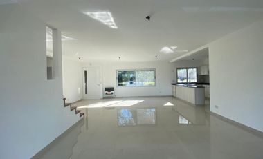 Casa  en venta en  San Isidro Labrador, Villanueva , Tigre.