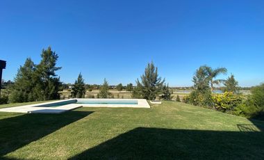 Casa  en venta en  San Isidro Labrador, Villanueva , Tigre.