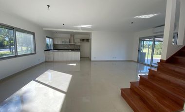 Casa  en venta en  San Isidro Labrador, Villanueva , Tigre.
