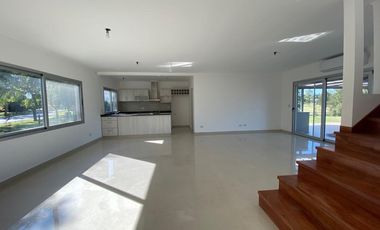 Casa  en venta en  San Isidro Labrador, Villanueva , Tigre.