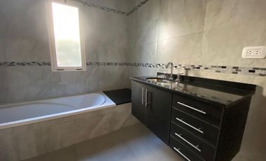 Casa  en venta en  San Isidro Labrador, Villanueva , Tigre.