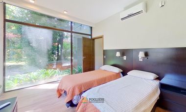 Exclusiva Casa de 5 ambientes + Departamento en Venta Mar de las Pampas