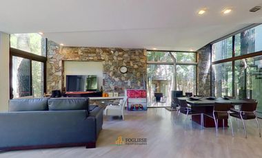 Exclusiva Casa de 5 ambientes + Departamento en Venta Mar de las Pampas