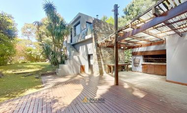 Exclusiva Casa de 5 ambientes + Departamento en Venta Mar de las Pampas