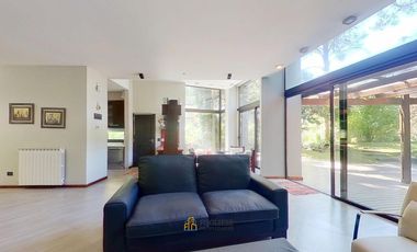 Exclusiva Casa de 5 ambientes + Departamento en Venta Mar de las Pampas