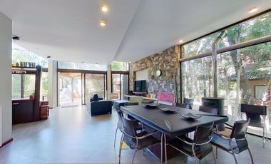 Exclusiva Casa de 5 ambientes + Departamento en Venta Mar de las Pampas