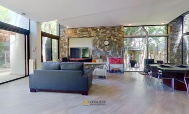 Exclusiva Casa de 5 ambientes + Departamento en Venta Mar de las Pampas