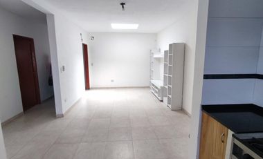 Casa en Güemes al 500, Temperley