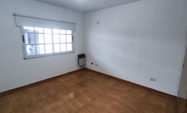 Casa en Güemes al 500, Temperley