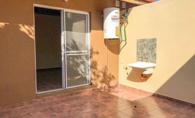 Venta PH en Avellaneda Tipo Casa de 2  ambientes con Patio con Posibilidad de Ampliación