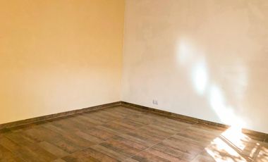 Venta PH en Avellaneda Tipo Casa de 2  ambientes con Patio con Posibilidad de Ampliación
