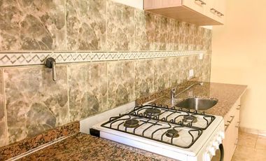 Venta PH en Avellaneda Tipo Casa de 2  ambientes con Patio con Posibilidad de Ampliación