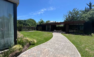 Oficina - Aldea Fisherton