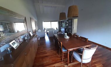 EXCELENTE CHALET CON GRAN TERRENO!!!