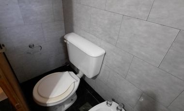 Casa en Venta EN PUEBLO ESTHER de 2 dormitorios, cochera, jardín, 2 baños!!!