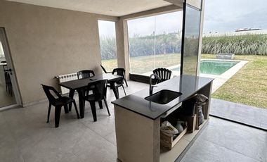 Casa en venta - Barrio Santa Ines, Canning