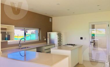 Casa en venta - Barrio Santa Ines, Canning