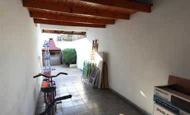 Casa en Temperley con 3 dormitorios - APTA CRÉDITO Retasada!!!