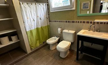 Casa ubicada en el barrio la martina