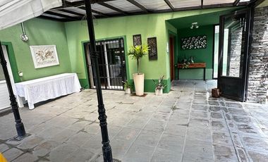 Casa ubicada en el barrio la martina