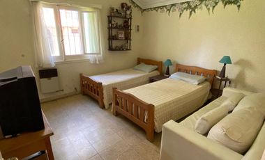 Casa en Miramar con amplio parque