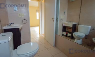 Venta Departamento en Lanús Oeste 2 ambientes al contrafrente por escalera