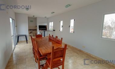 Venta Departamento en Lanús Oeste 2 ambientes al contrafrente por escalera