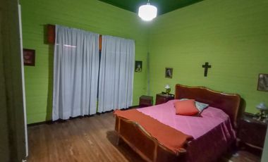 Alquiler PH en Remedios De Escalada 3 ambientes al Frente con entrada de auto.