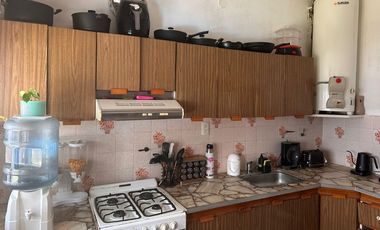 VENTA. CHALET CON PILETA Y DEPTO AL FONDO EN DON BOSCO. APTO CRÉDITO