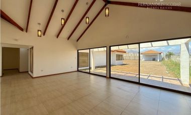 RINCONADA - VENTA CASA 4D 4B COND. VIÑEDOS DE TABOLANGO