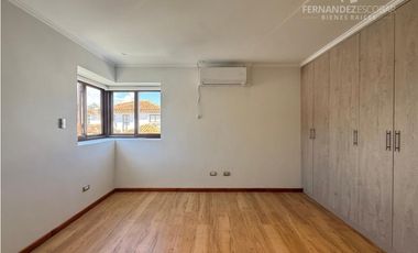 RINCONADA - VENDE CASA 5D 4B COND. EL SAUCE