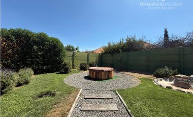 RINCONADA - VENDE CASA 5D 4B COND. EL SAUCE