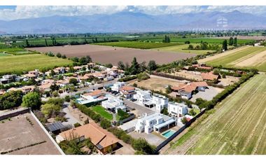 RINCONADA - VENDE CASA 5D 4B COND. EL SAUCE