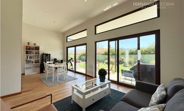 RINCONADA - VENDE CASA 5D 4B COND. EL SAUCE