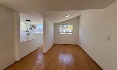 Casa en renta en Club de Golf San Carlos, Metepec