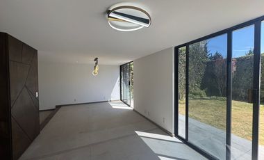 Casa en renta en Club de Golf San Carlos, Metepec