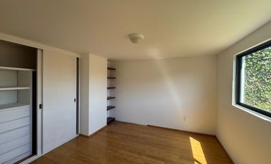 Casa en renta en Club de Golf San Carlos, Metepec