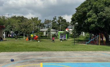 Vive la serenidad en el Fortín tu próximo hogar te espera