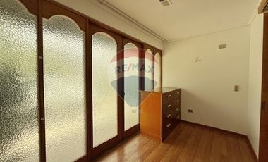 Casa Comercial en Plaza Ossandon