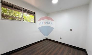 Casa Comercial en Plaza Ossandon