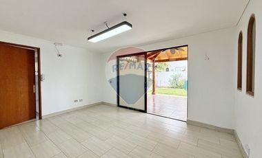 Casa Comercial en Plaza Ossandon