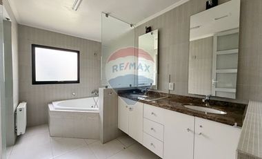 Casa Comercial en Plaza Ossandon