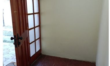 Vive en Linares, casa amplia, cómoda y remodelada