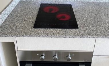 Año 2022, con garantía, con estacionamiento!