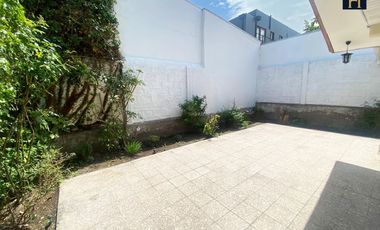 CASA ARRIENDO SECTOR LOS DOMINICOS LAS CONDES