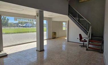 ALQUILER de Galpón  con Oficinas frente ruta 22