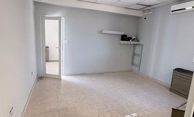 ALQUILER de Galpón  con Oficinas frente ruta 22