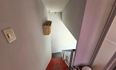 ALQUILER de Galpón  con Oficinas frente ruta 22