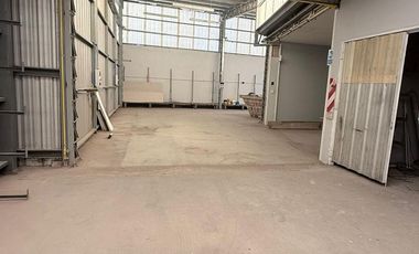 ALQUILER de Galpón  con Oficinas frente ruta 22