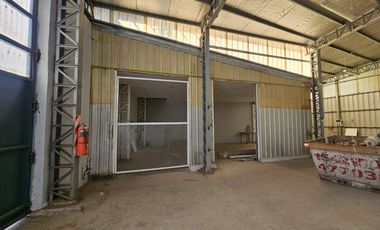 ALQUILER de Galpón  con Oficinas frente ruta 22